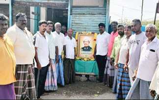 பழவேற்காட்டில் நடைப்பெற்ற சிந்தனைச் சிற்பி சிங்கார வேலரின் 164 வது பிறந்தநாள் விழா …