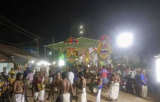 திருமீயச்சூர் சிற்றூரில் வெகுச்சிறப்பாக நடைப்பெற்ற அருள்மிகு ஸ்ரீலலிதாம்பிகை திருக்கோயில் தீர்த்தவாரி விழா …