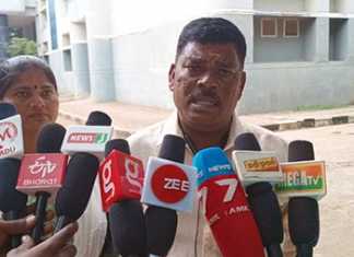 வாங்காதப் பணத்திற்கு தனது வங்கி கணக்கில் பணம் எடுப்பதாக தனியார் நிதி நிறுவனம் மீது திருவள்ளூர் மாவட்ட காவல் கண்காணிப்பாளரிடம் புகாரளித்த ரயில்வே ஊழியர் : நடவடிக்கை எடுக்கா விடில் தற்கொலை செய்துக் கொள்வதை தவிர்த்து வேறு வழியில்லை என மன வேதனை …