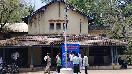 Election Awareness Selfie Point opened at Mayiladuthurai RDO office -P
