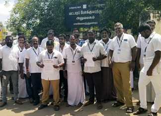தேர்தல் நடத்தை விதிமுறைகளை மீறுவதாக தேர்தல் கண்காணிப்பு குழுக்கள் மீது உரிமைக்குரல் ஓட்டுநர் தொழிற் சங்கம் குற்றச்சாட்டு : மயிலாடுதுறை வட்டார போக்குவரத்து ஆய்வாளரிடம் புகார்