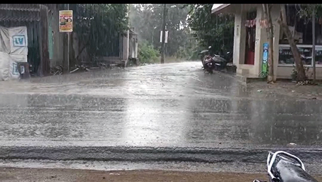 Sudden rains in Uthukottai district which plunged the farmers into a sea of happiness...p