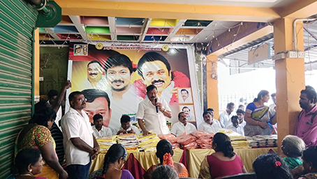 The Chief Minister's 71st birthday celebration was held at Oothukottai on behalf of the DMK driving team of Tiruvallur East District...p