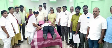 The Chief Minister's birthday function was held at Meenjur by providing welfare schemes including free eye treatment and blood donation camp-p3