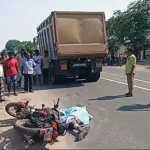 Accident near Tiruvallur when a tipper lorry hit two people on a two-wheeler -p2
