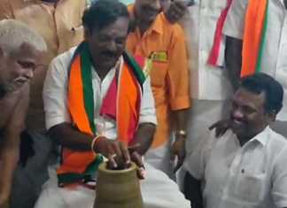 மண்பாண்டம் செய்து தொழிலாளரிடம் நூதன முறையில் வாக்கு சேகரித்த மயிலாடுதுறை நாடாளுமன்ற தொகுதி பா.ம.க. வேட்பாளர் ம.க.ஸ்டாலின் …