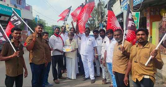 குன்றத்தூர் பேரூராட்சிப் பகுதியில் தீவிரமாக உதயசூரியன் சின்னத்திற்கு வாக்கு சேகரிப்பில் ஈடுப்பட்ட தமிழ்நாடு மோட்டார் வாகன முன்னேற்ற சங்கத்தினர் …