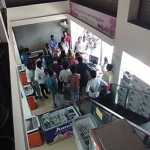 The night watchman who was mysteriously found dead in the toilet of a famous supermarket in Thanjavur… The relatives besieged the supermarket-p3
