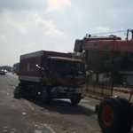 Two people, including a teacher of a private school, were killed when a car collided with a cargo vehicle in Thanjavur – one seriously injured and admitted to hospital-ஜ